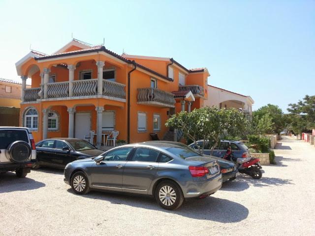 Nena Apartmani Vir Εξωτερικό φωτογραφία
