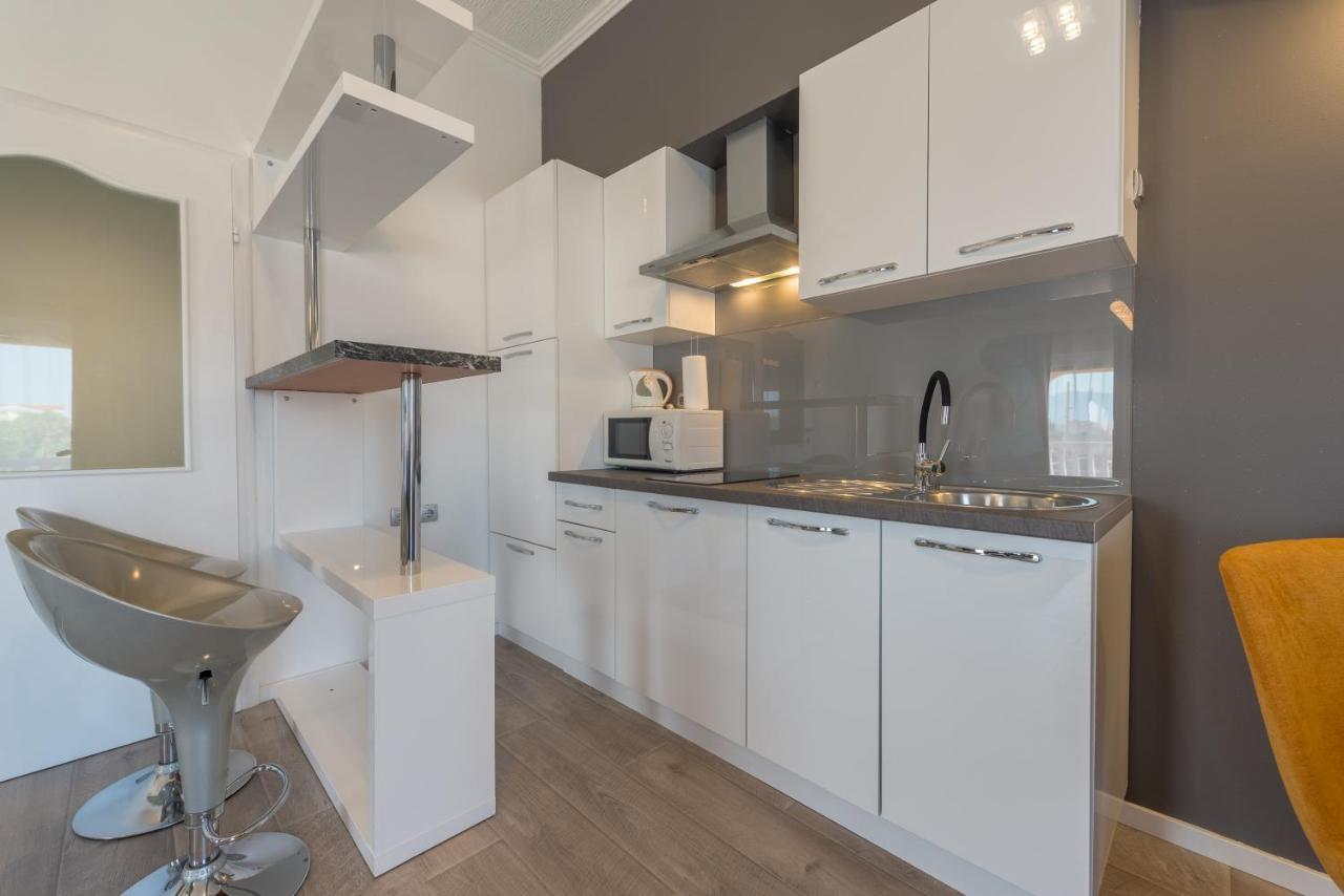 Nena Apartmani Vir Εξωτερικό φωτογραφία