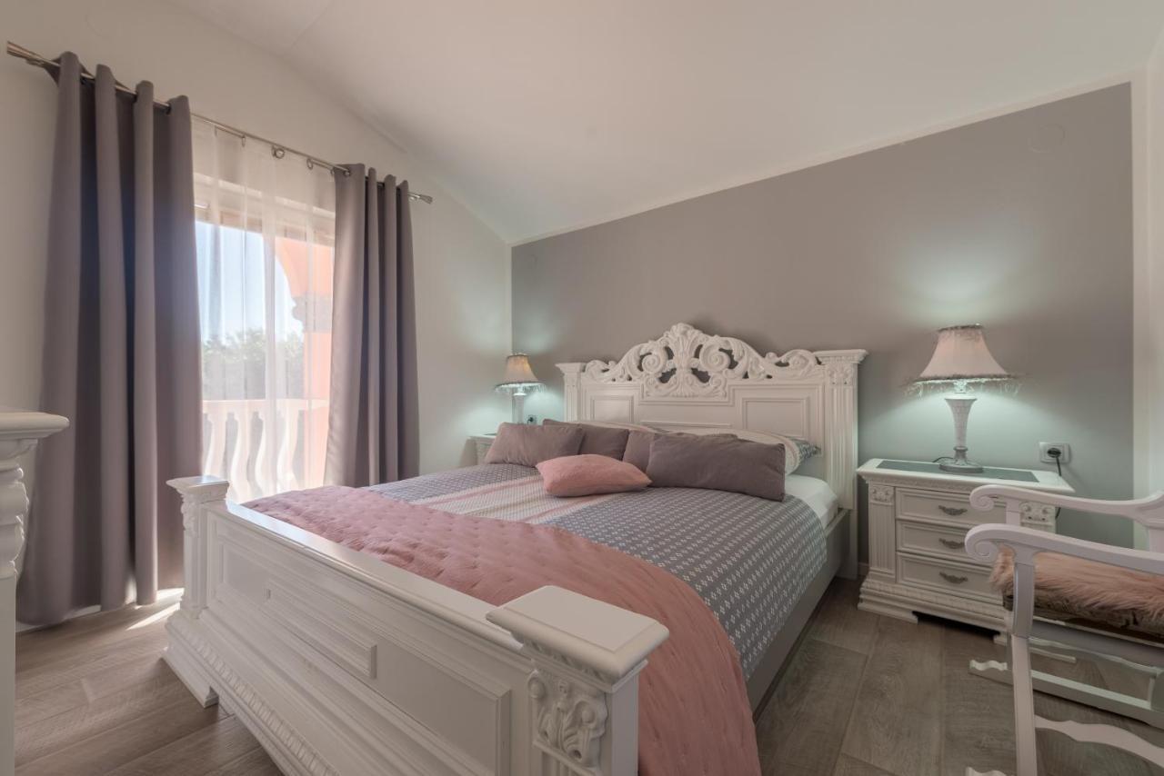 Nena Apartmani Vir Εξωτερικό φωτογραφία