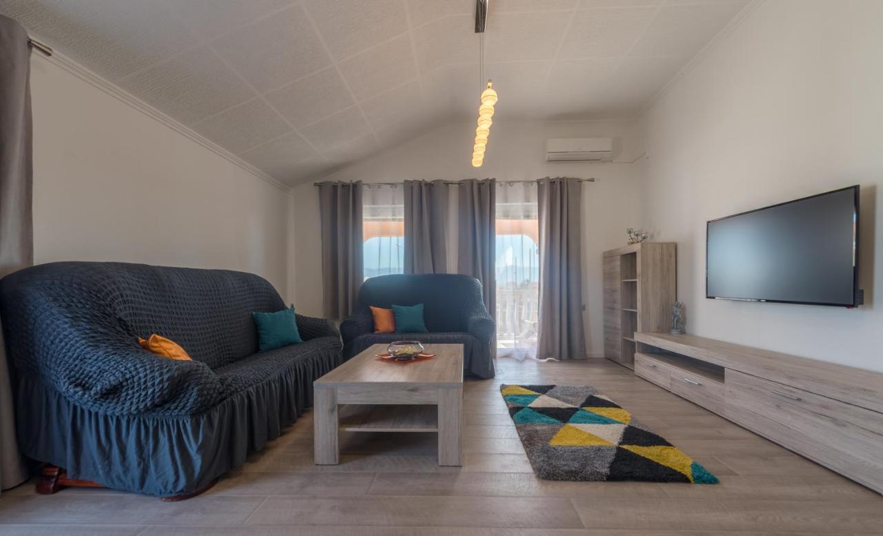 Nena Apartmani Vir Εξωτερικό φωτογραφία